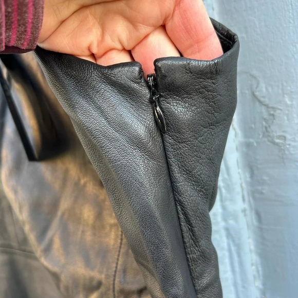 Banana Republic Monogram Leather Peplum too, BNWT,  size 4 - Picture 5 of 6